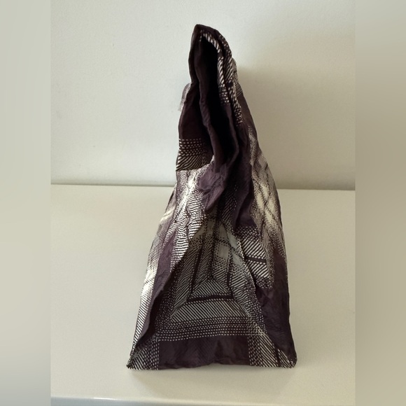 New COS Folded Oversized Crinkled Clutch Bag Burgundy Checked - Picture 6 of 9